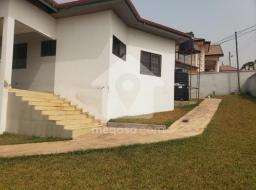3 bedroom house for rent at Kwabenya