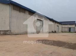 warehouse for rent in Adenta