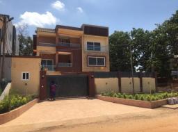 5 bedroom house for sale in East Airport