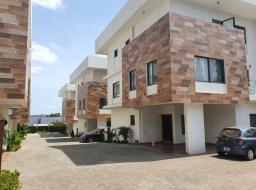4 bedroom townhouse for rent at Airport Residential Area