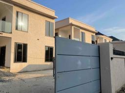 4 bedroom townhouse for sale in Eastlegon