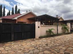3 bedroom house for rent at Achimota golf 