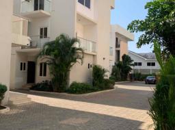 4 bedroom townhouse for rent in Cantonments