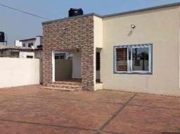 3 bedroom house for sale at Lakeside estate 