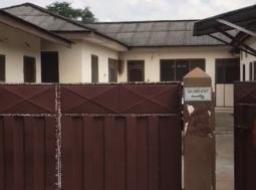 5 bedroom house for sale at Accra New Town 
