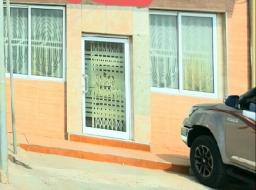 1 room commercial space for rent in East Legon