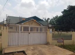 4 bedroom house for sale in Tema