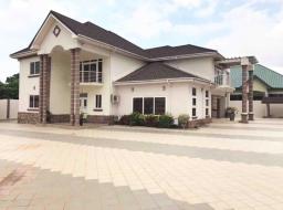 6 bedroom house for sale in Tema