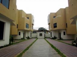 4 bedroom townhouse for rent in Airport Area