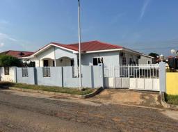 2 bedroom house for rent at Tema 