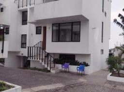 5 bedroom townhouse for rent in Cantonments