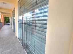 1 room shop for rent in East Legon