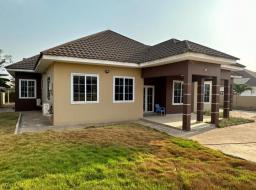 5 bedroom house for sale at Tema