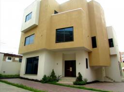 4 bedroom house for rent in Airport Area