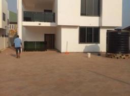5 bedroom house for sale at East Airport