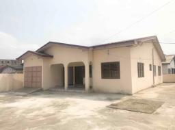 3 bedroom house for rent in Spintex