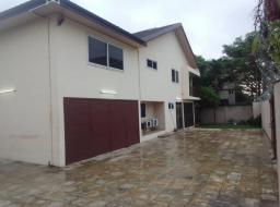 6 bedroom house for rent in Labone