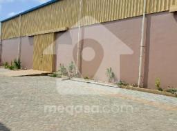 warehouse for rent in Spintex