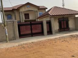 6 bedroom house for sale in Tema