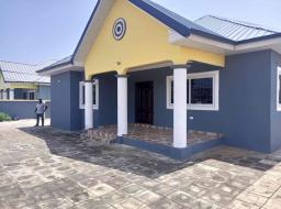 3 bedroom house for sale in Tema community 25