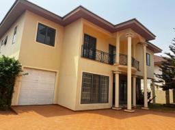 4 bedroom townhouse for sale in Trasacco