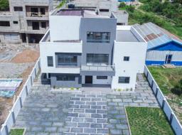 5 bedroom house for sale at Tse Addo