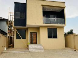 4 bedroom house for sale in Executives 4 Bedrooms House With Boys Qu