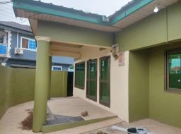 3 bedroom house for sale at Achimota