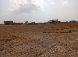  serviced land for sale at TEMA COMMUNITY 25 >>> PEACEFUL AND LITIG