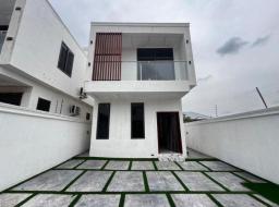 4 bedroom house for rent in Executives 4 Bedroom Self Compound House