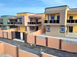 4 bedroom townhouse for sale in Coastal