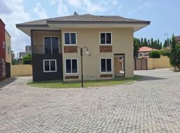 5 bedroom townhouse for rent at Cantonments