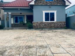 3 bedroom house for rent at Oyarifa