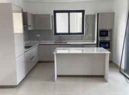 2 bedroom apartment for rent in Labone 