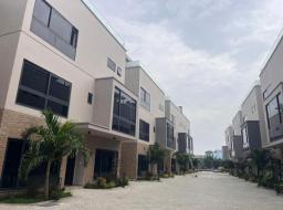 3 bedroom townhouse for rent in Airport Area