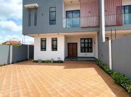 4 bedroom house for sale at Executive 4 Bedrooms Semi-Detached House At Oyarifa