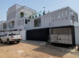 4 bedroom furnished house for sale in East Airport