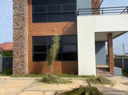 4 bedroom house for rent in Executive 4 Bedrooms House At East Legon