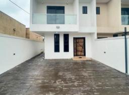 3 bedroom house for sale in Executive 3 Bedrooms Semi Detached House