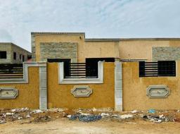 3 bedroom house for sale at Oyarifa (MR.SMITH )
