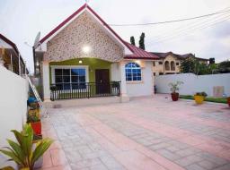 3 bedroom house for sale in Spintex batsonaa