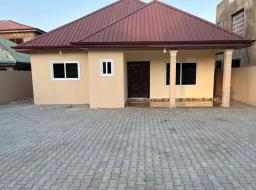 2 bedroom house for rent in Tema