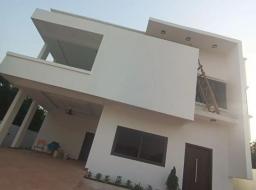 4 bedroom house for sale in Executive 4 Bedrooms House With Boys Qua