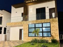 3 bedroom house for sale in Executive Newly Built 3 Bedrooms House A