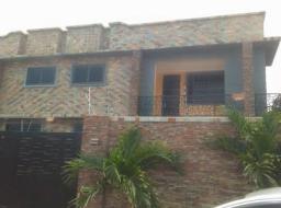 4 bedroom house for rent in Executive 4 Bedrooms Self Compound House