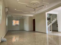 3 bedroom house for rent in East Airport 5min from Palace mall