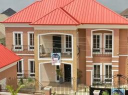 5 bedroom house for sale in Executive 5 Bedrooms House With 2 Boys Q