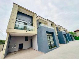 3 bedroom townhouse for sale in Adjiringanor