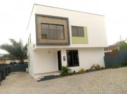 3 bedroom townhouse for rent in North Legon