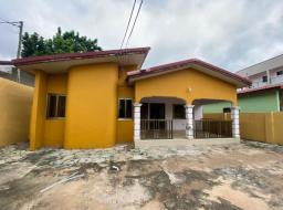 3 bedroom house for rent in Spintex